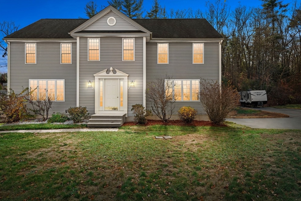 459 NE Main St, Douglas, MA 01516 - photo 1