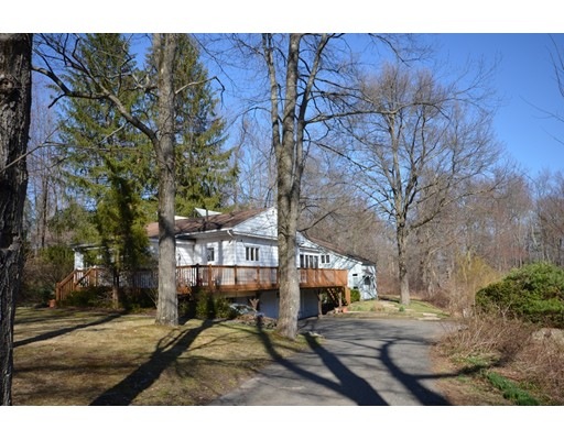 33 Mountain View Cir, Amherst, MA 01002 - photo 1