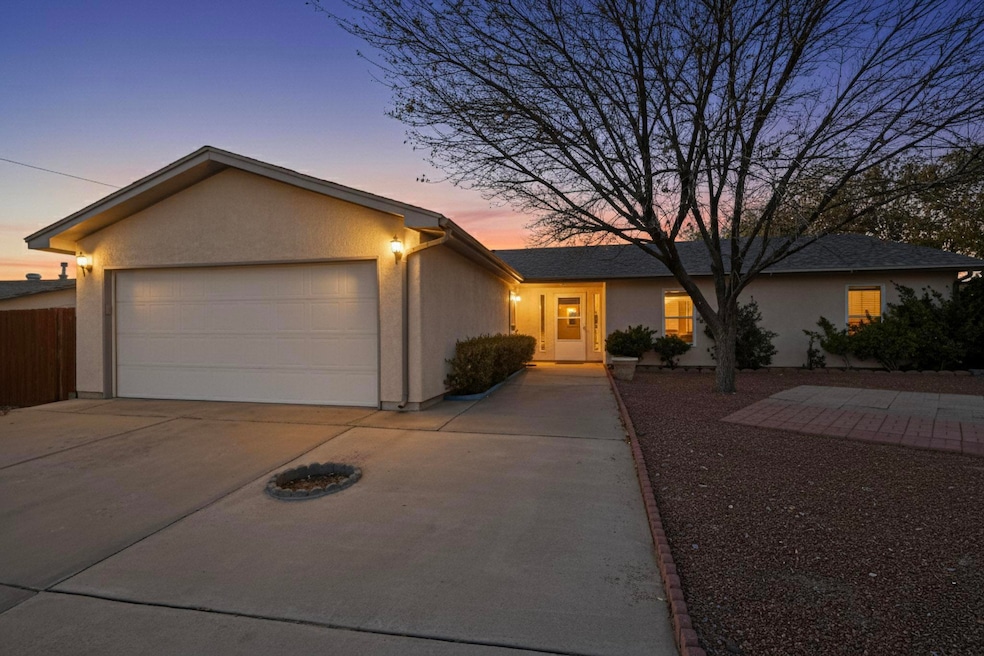1809 34th St SE, Rio Rancho, NM 87124 - photo 1