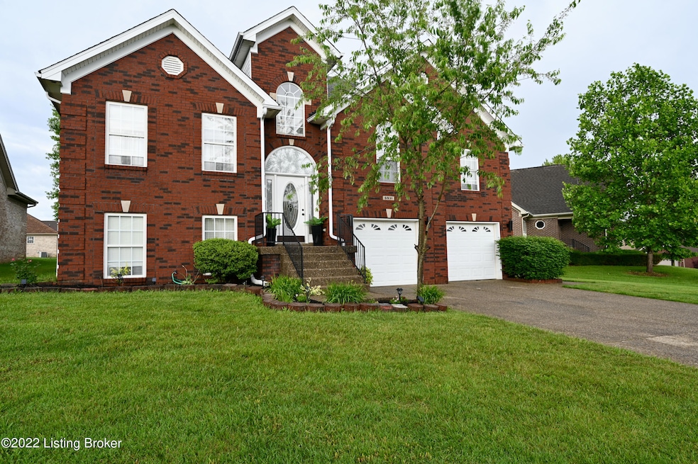 6931 Catalpa Springs Dr, Louisville, KY 40228 - photo 1