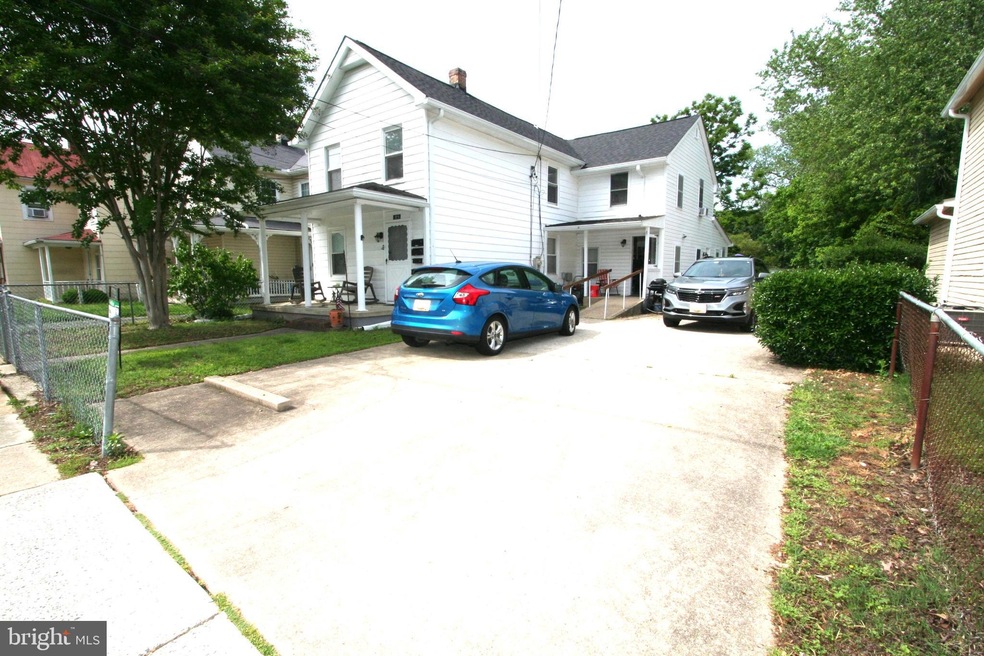 929 Montgomery St unit C, Laurel, MD 20707 - photo 1