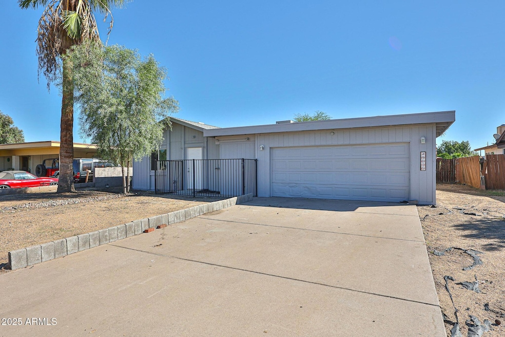 9015 N 55th Ave, Glendale, AZ 85302 - photo 1