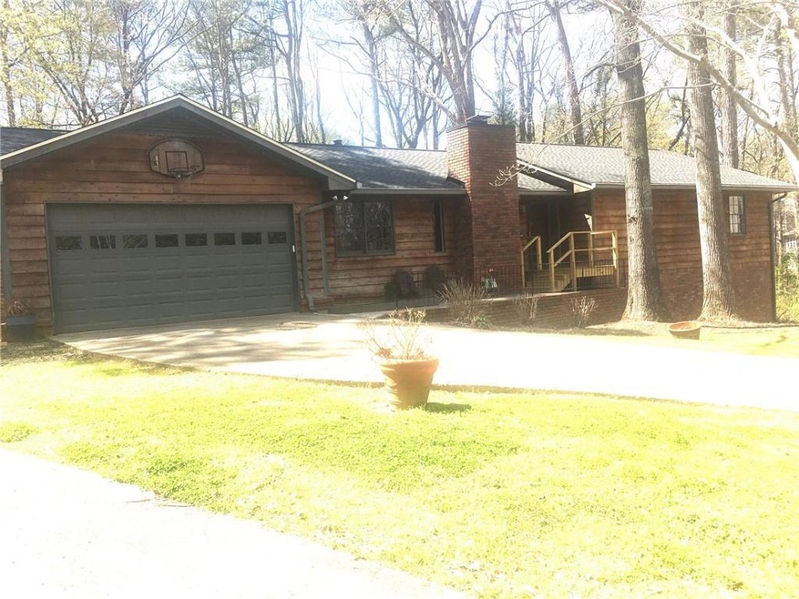 4170 Forest Cir NE, Roswell, GA 30075 - photo 1