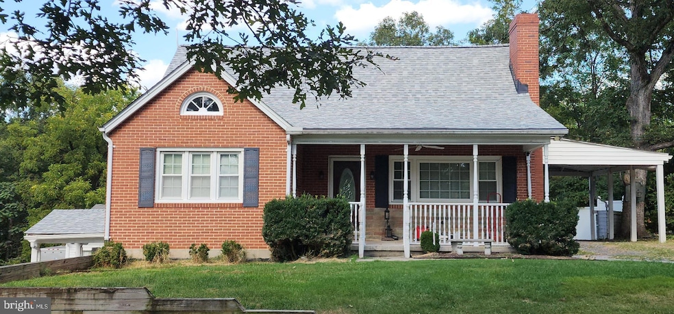 1064 Strasburg Rd, Front Royal, VA 22630 - photo 1