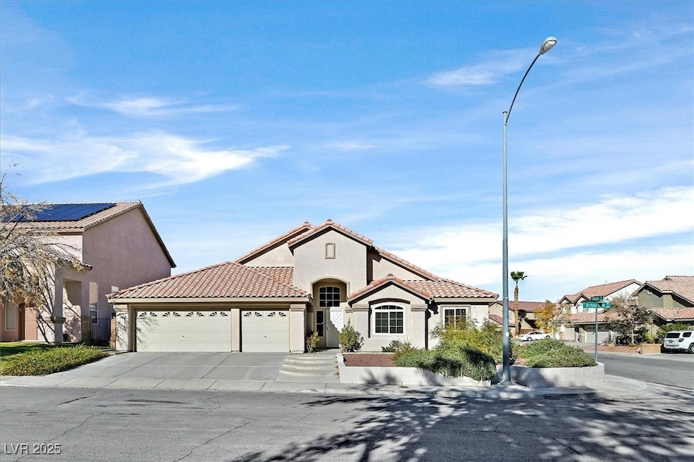 364 Bermuda Creek Rd, Las Vegas, NV 89123 - photo 1