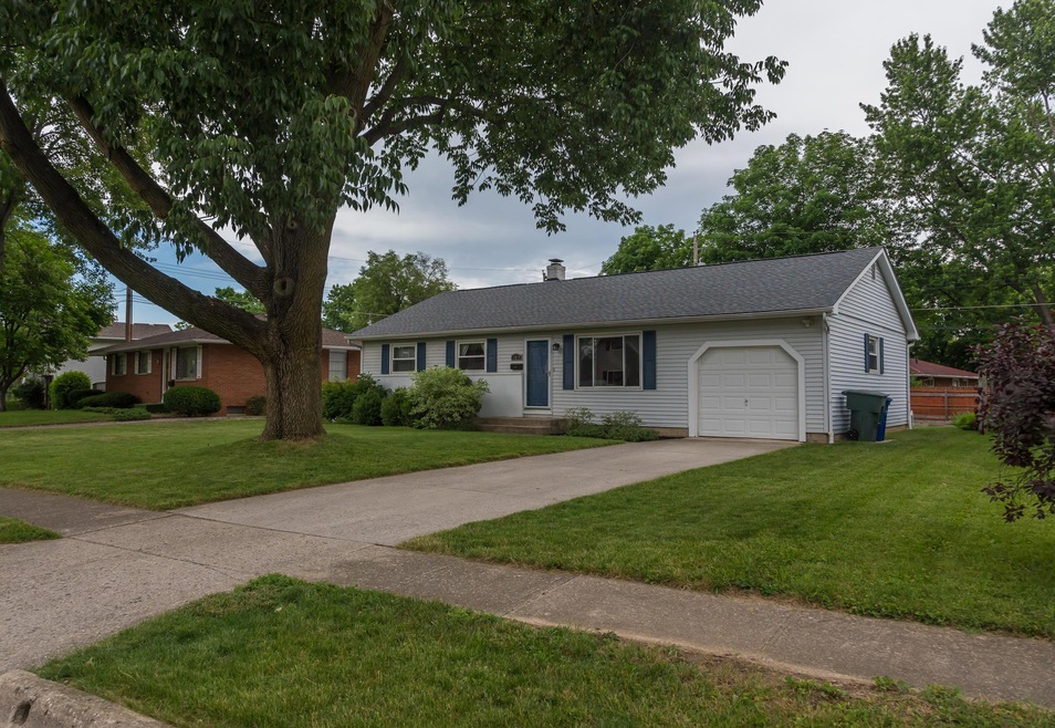 4400 Densmore-2