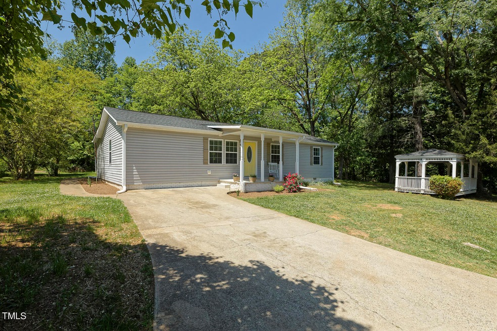 Exterior front 4