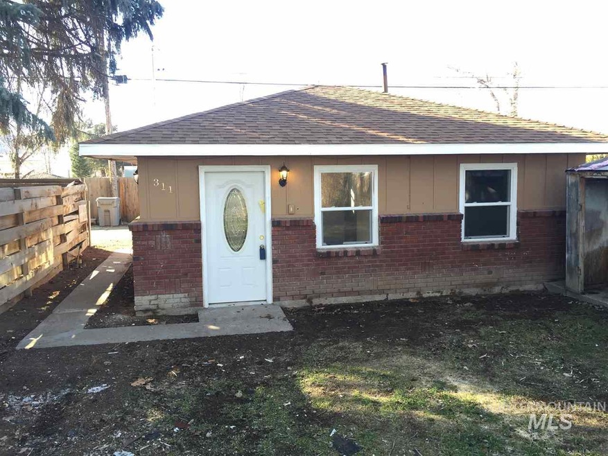 311 Almond St, Nampa, ID 83686 - photo 1