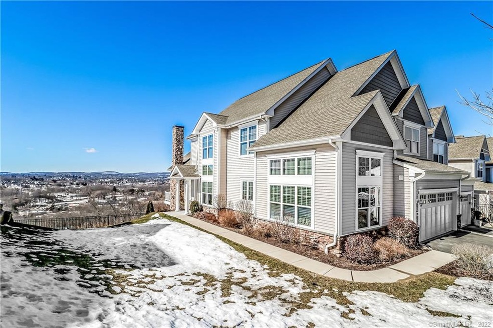 23 Hunting Ridge Ln unit 23, Bethel, CT 06801 - photo 1