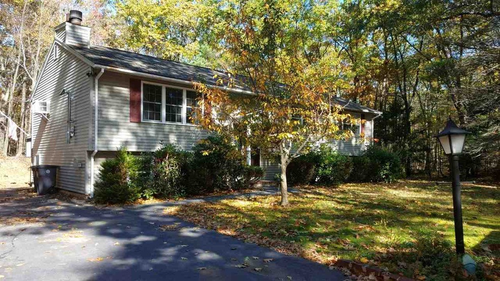 7 Roy Rd, Hooksett, NH 03106 - photo 1