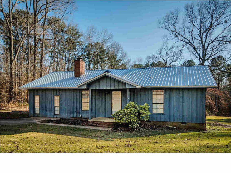 Front view of home.