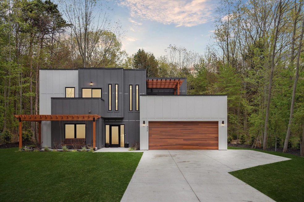 01-455-N-Lakeshore-Dr-Holland-MI-49424-W