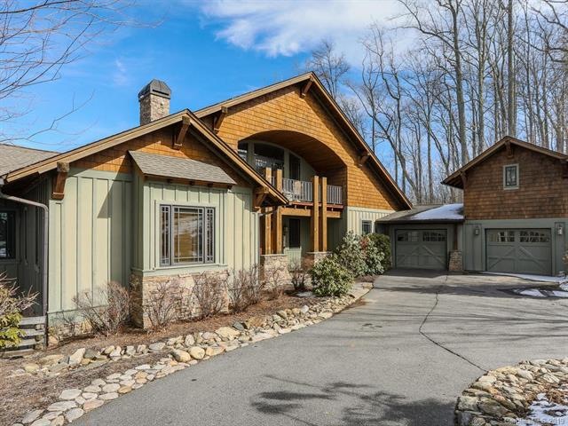 204 Rocky Knob Ct, Burnsville, NC 28714 - photo 1