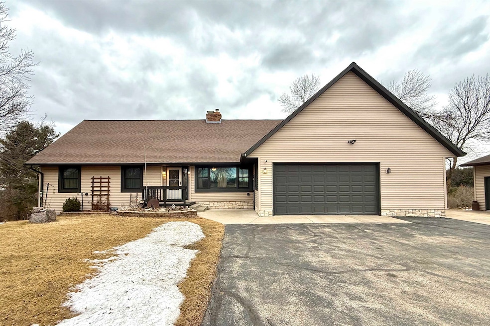 E2972 Granite Quarry Rd, Waupaca, WI 54981 - photo 1
