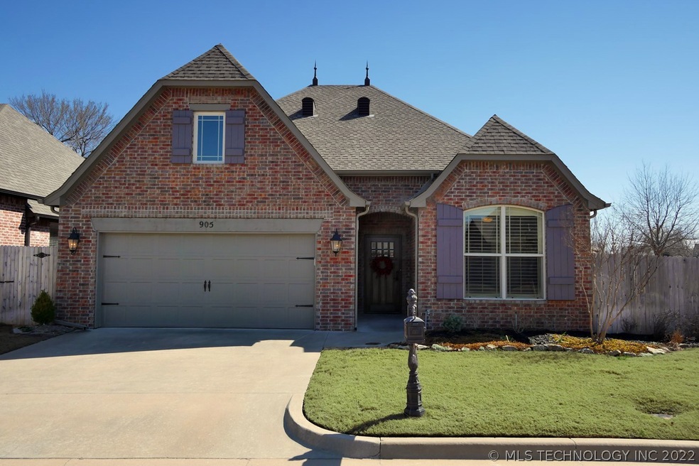 905 W Urbana St, Broken Arrow, OK 74012 - photo 1