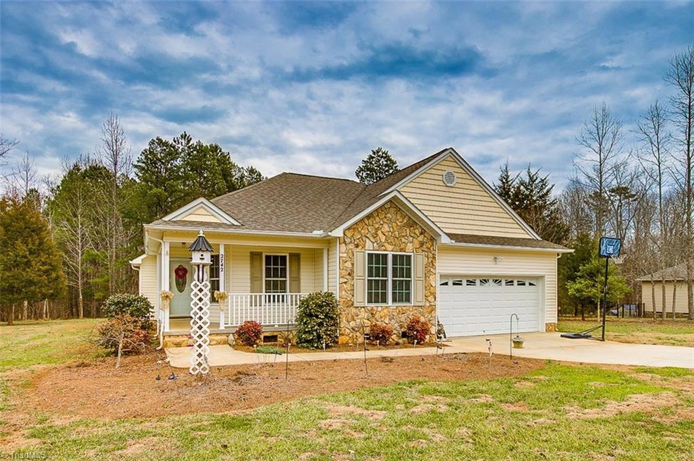 2742 Hopewell Friends Rd, Asheboro, NC 27205 - photo 1