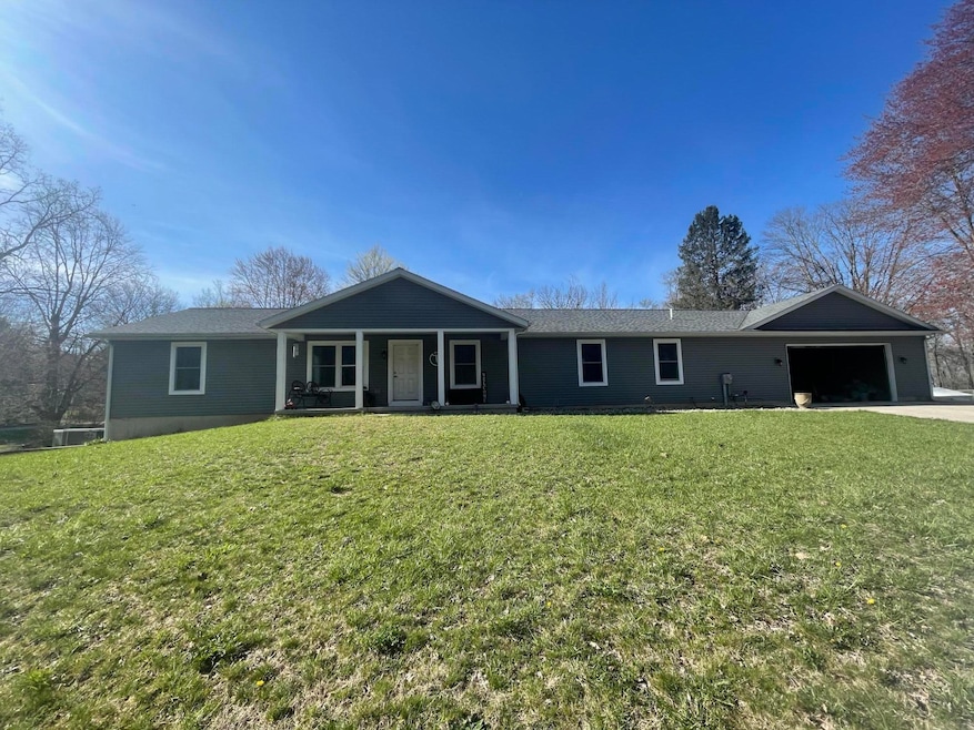 33067 School St, Dowagiac, MI 49047 - photo 1