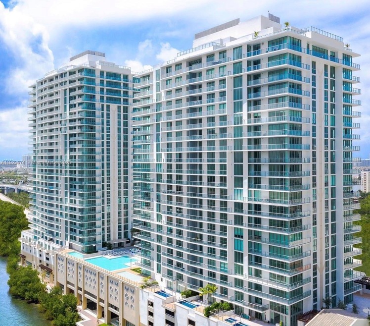 Parque Towers at St. Tropez unit 5-2002, Sunny Isles Beach, FL 33160 - photo 1