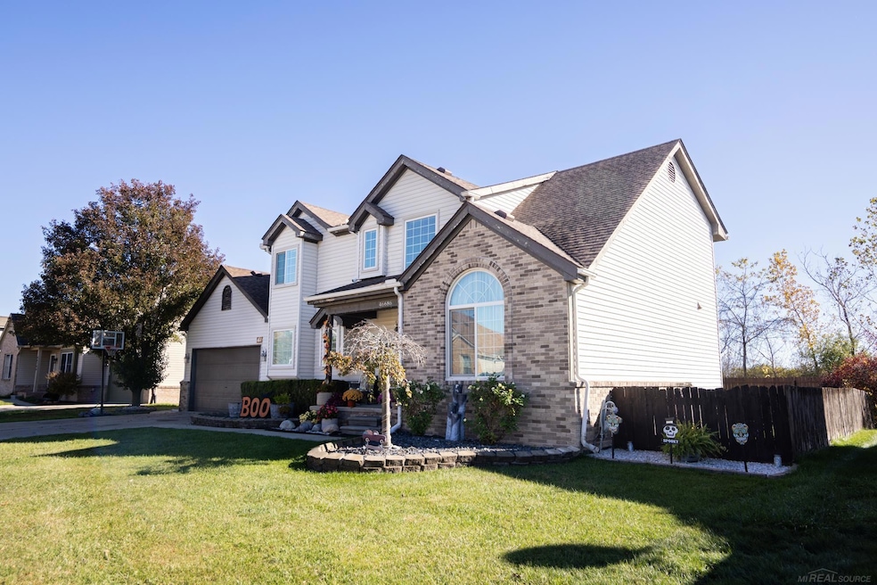 46686 Heather Ln unit 123, Chesterfield, MI 48051 - photo 1