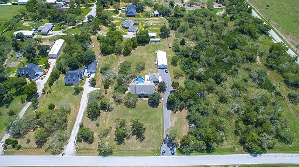 8831 Williams School Rd, Needville, TX 77461 - photo 1