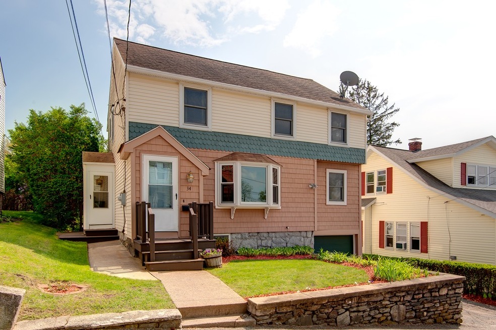 34 Fairhaven Rd, Worcester, MA 01606 - photo 1