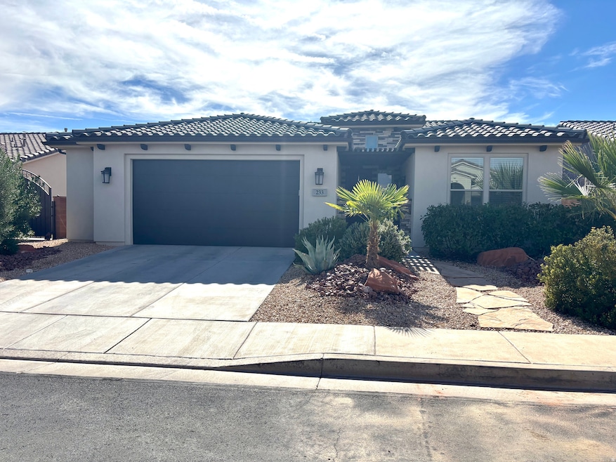 233 W Green Jade Dr, Washington, UT 84780 - photo 1