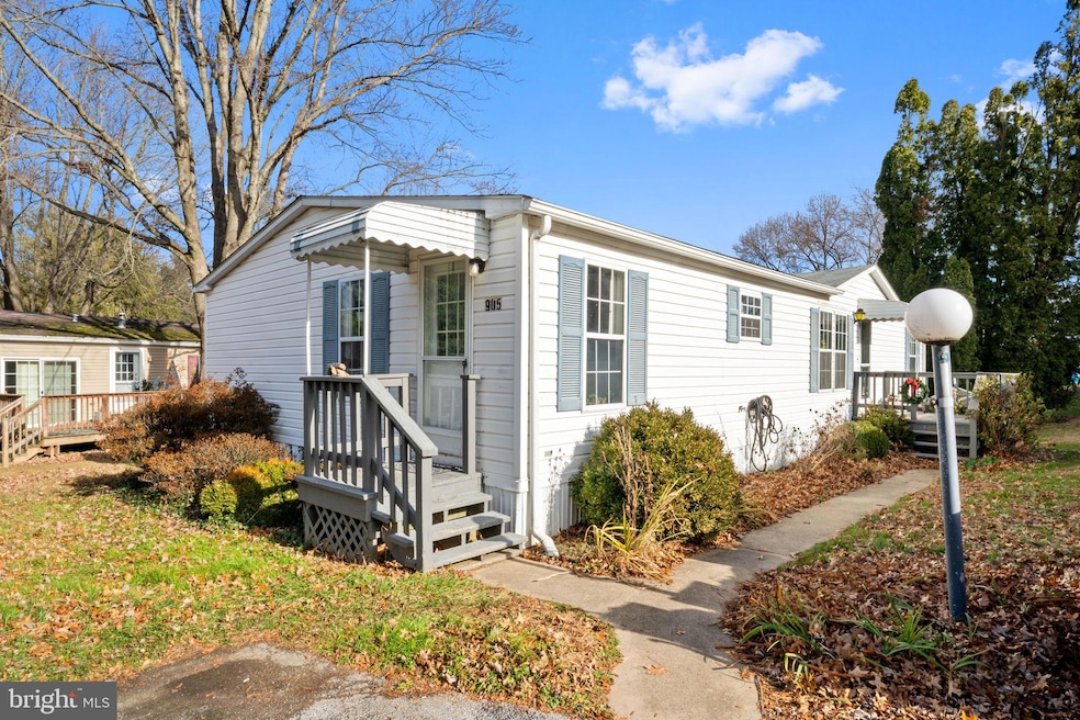 905 Baldwin Dr, West Chester, PA 19380 - photo 1