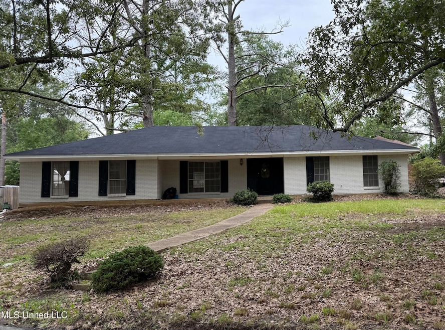 607 Spryfield Rd, Jackson, MS 39212 - photo 1