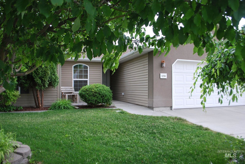 Sold • Co-Listing Agent