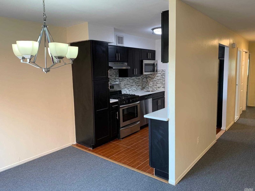 84-09 266th St unit 2nd Fl, Floral Park, NY 11001 - photo 1