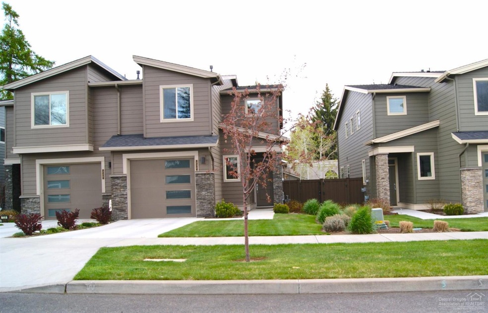 732 NE Vail Ln, Bend, OR 97701 - photo 1