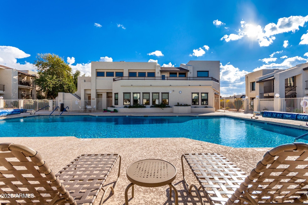 5518 E Lindstrom Ln unit 1044, Mesa, AZ 85215 - photo 1