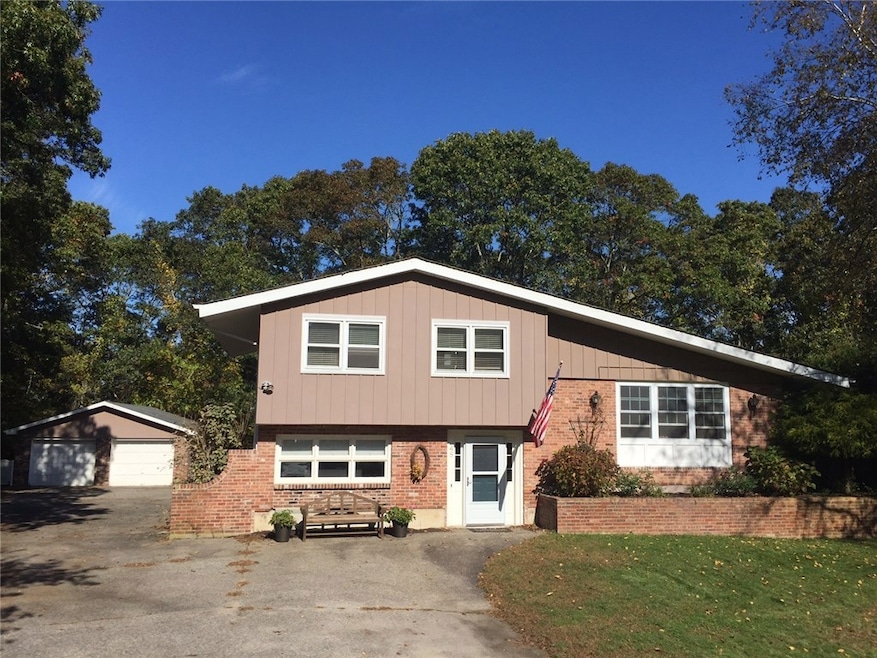 48 Old Post Rd, Westerly, RI 02891 - photo 1