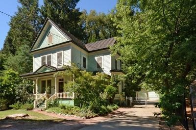 Charming Victiorian Home Located in the Historic D