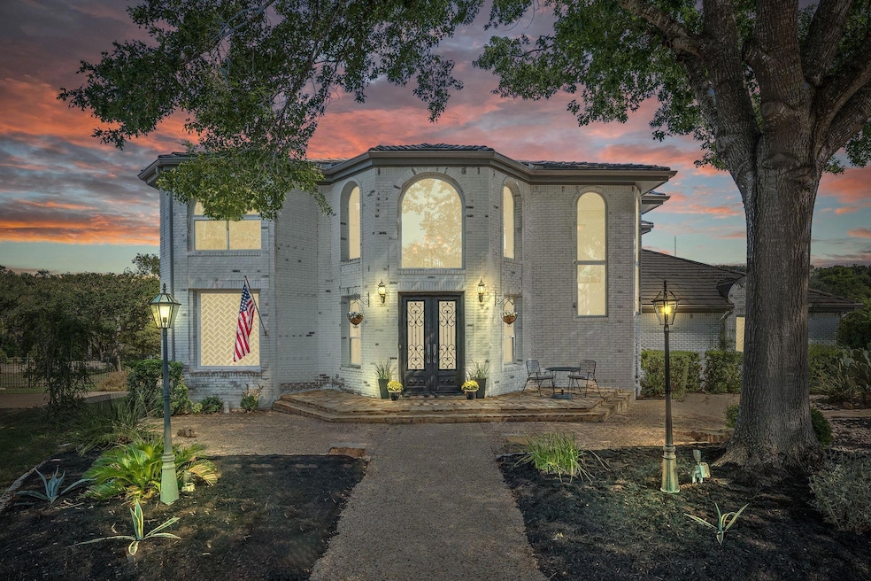 Under Contract $1,249,988 • Co-Listing Agent