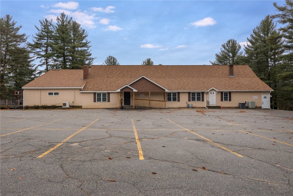 1204 Pound Hill Rd, North Smithfield, RI 02896 - photo 1