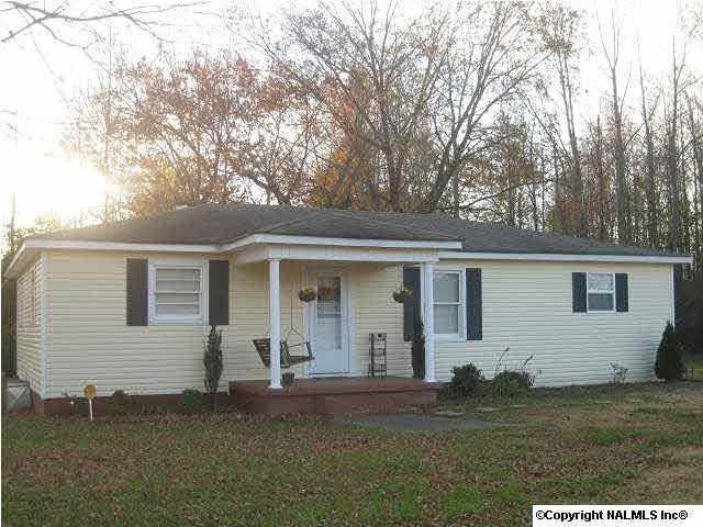 Well-located in Limestone County on a nice half an acre lot!