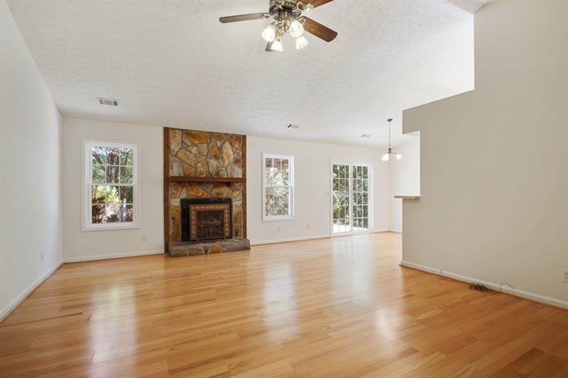 902 Riverstone Way, Woodstock, GA 30188 - photo 1