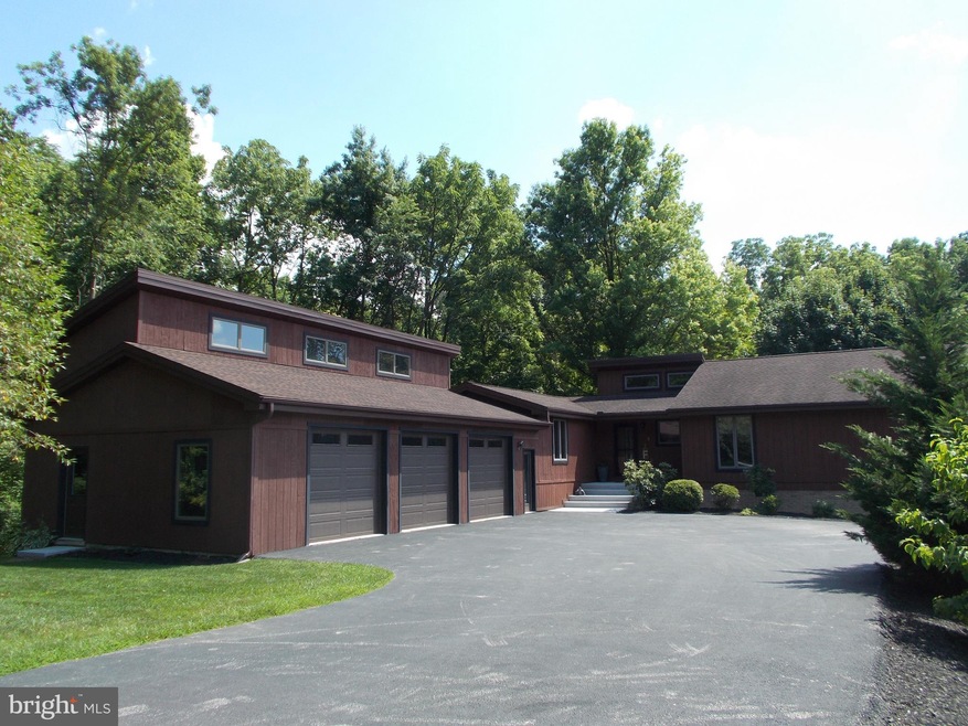 20623 Bluebird Ave, Hagerstown, MD 21742 - photo 1