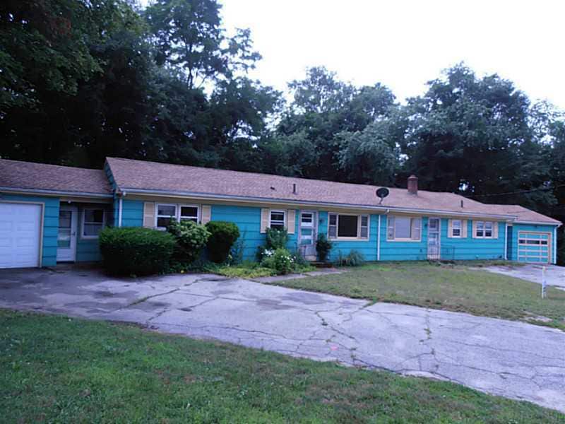 71 Pichette Blvd, Woonsocket, RI 02895 - photo 1
