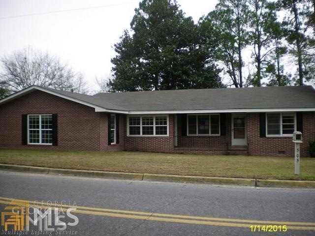 505 W James St, Claxton, GA 30417 - photo 1