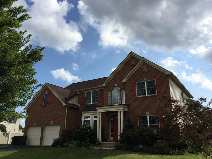 642 Ryan Dr, Allentown, PA 18103 - photo 1