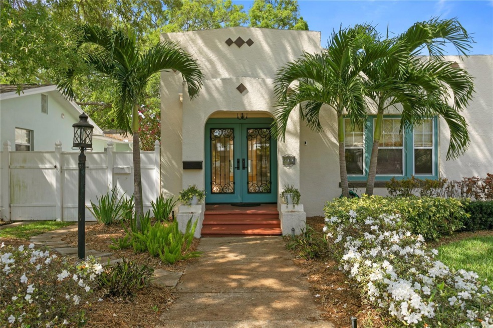 934 13th St N, Saint Petersburg, FL 33705 - photo 1