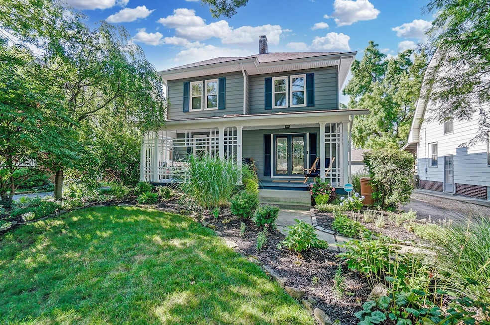 Welcome home to 27 Acton Rd!