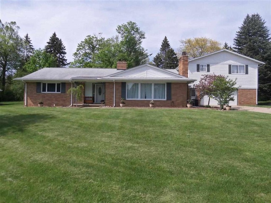 6076 Mapleridge Dr, Flint, MI 48532 - photo 1