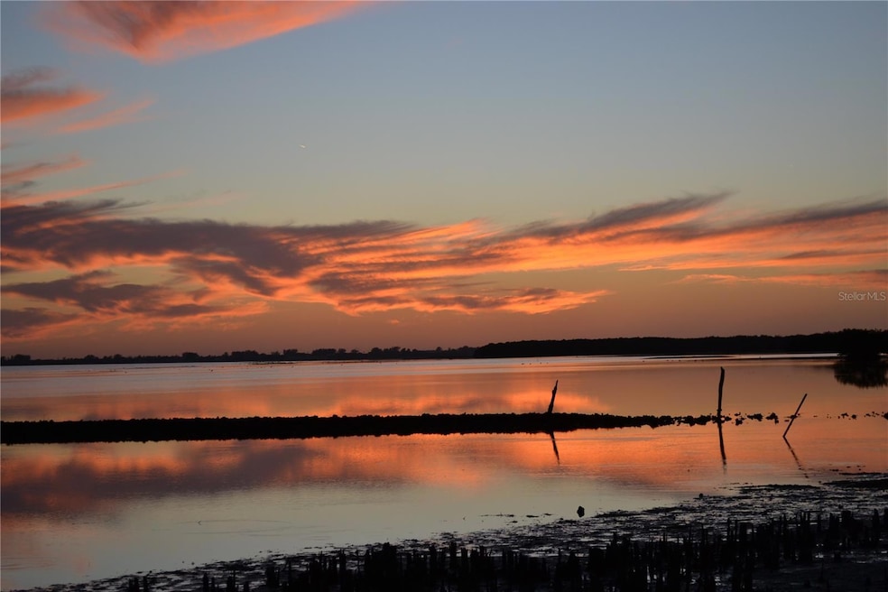 6430 Sun Eagle Ln unit 201, Bradenton, FL 34210 - photo 1