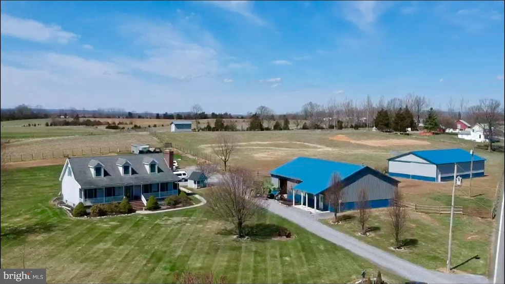 2735 Greensburg Rd, Martinsburg, WV 25404 - photo 1