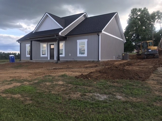 736 Kingree Rd, Shelbyville, TN 37160 - photo 1