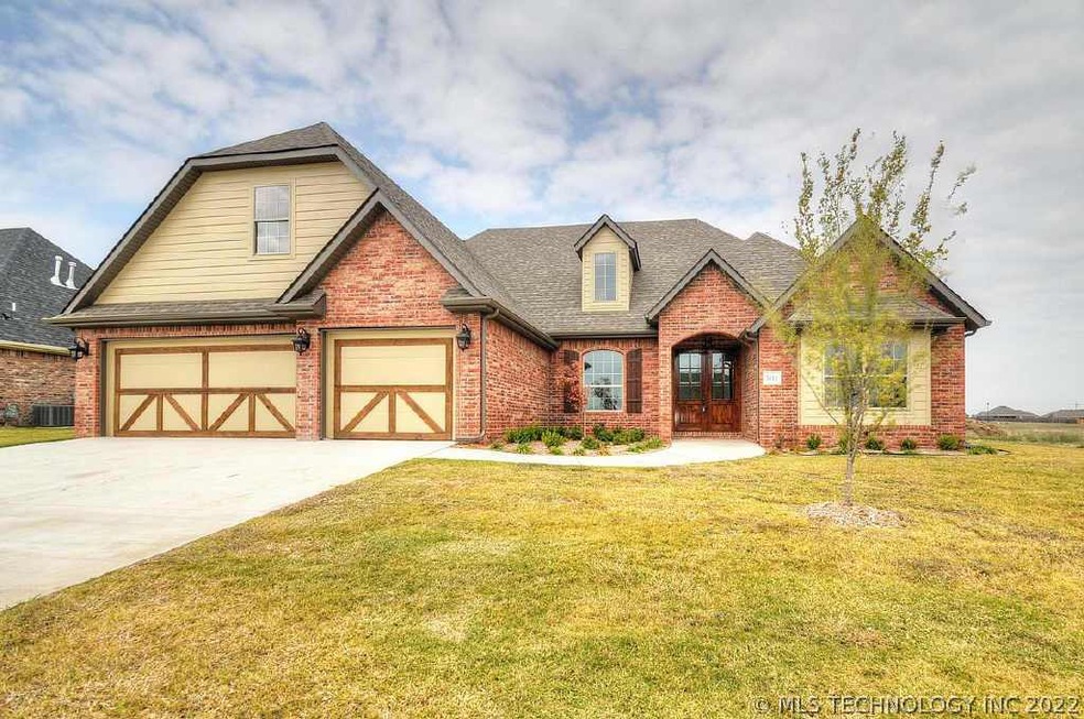 5414 Cooper Ct, Bartlesville, OK 74006 - photo 1