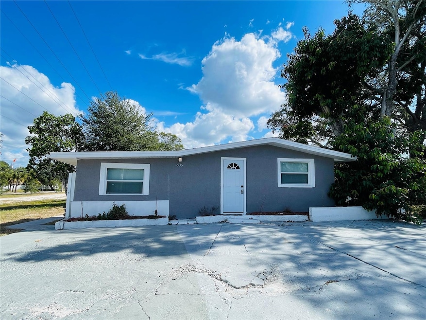 605 S Disston Ave, Tarpon Springs, FL 34689 - photo 1